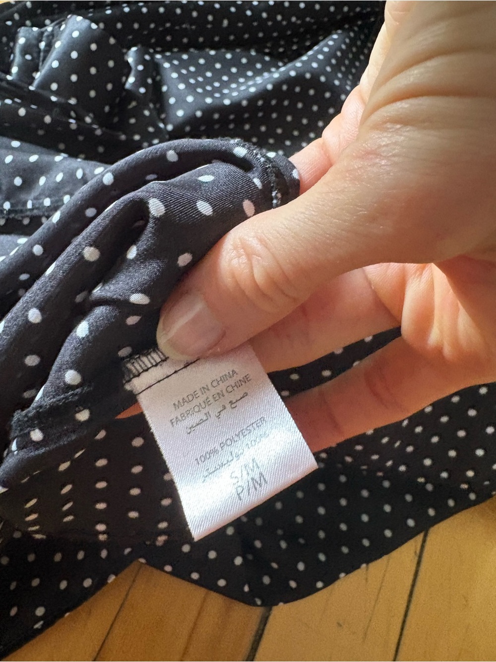 La Vie En Rose Sz S-M Black Satin Polka Dots Belted Robe - Picture 8 of 8